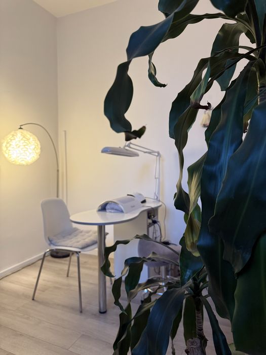 Wynajem stanowiska manicure