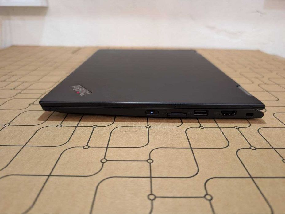 Ноутбук-планшет 2в1 Lenovo ThinkPad Yoga X390 / i5-8265u / DDR4 8GB / SSD 256GB / IPS Touch / Гарантія, кредит, ОПТ