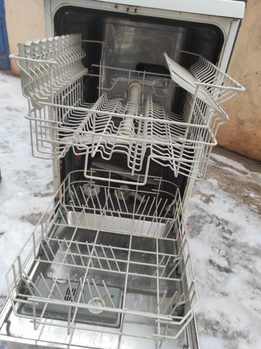 Б/У Посудомийна машина Zanussi (Модель: ZDS104)