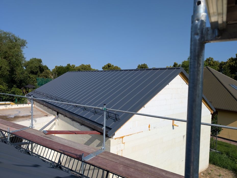 Sprzedaż pokryć dachowych i akcesoriów