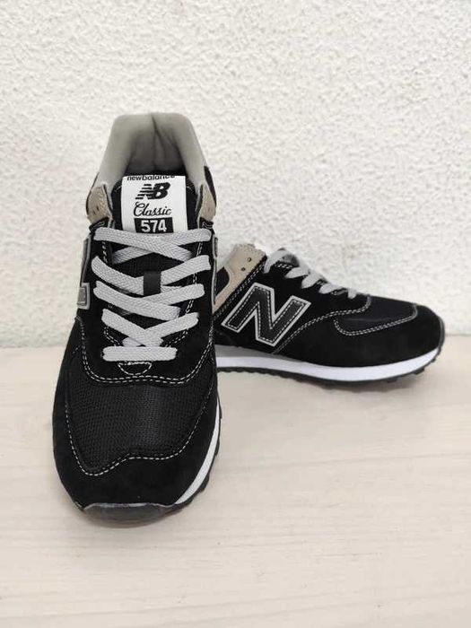 Sapatilhas New Balance 574 pretas | Tamanhos 40, 41, 42 e 43