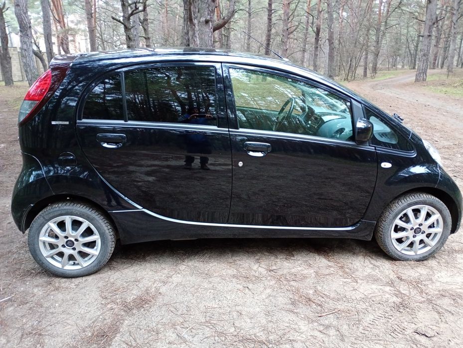 Peugeot ION электромобиль