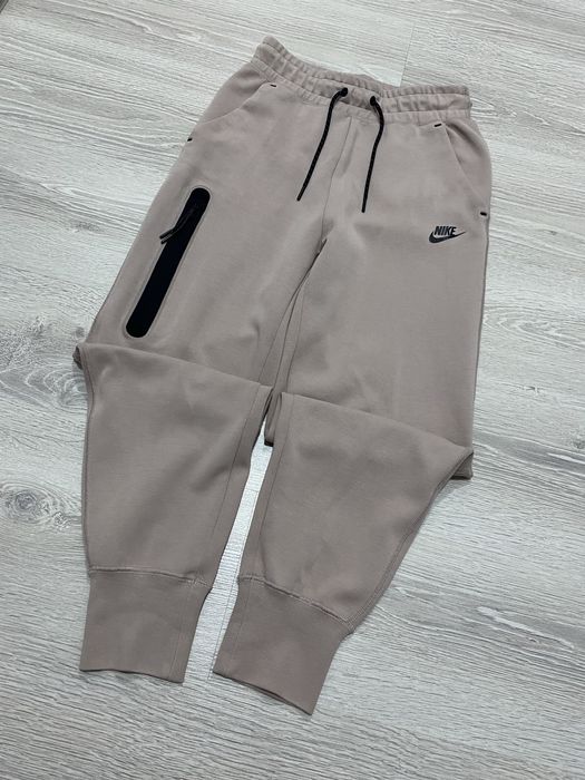 Штани Nike tech fleece