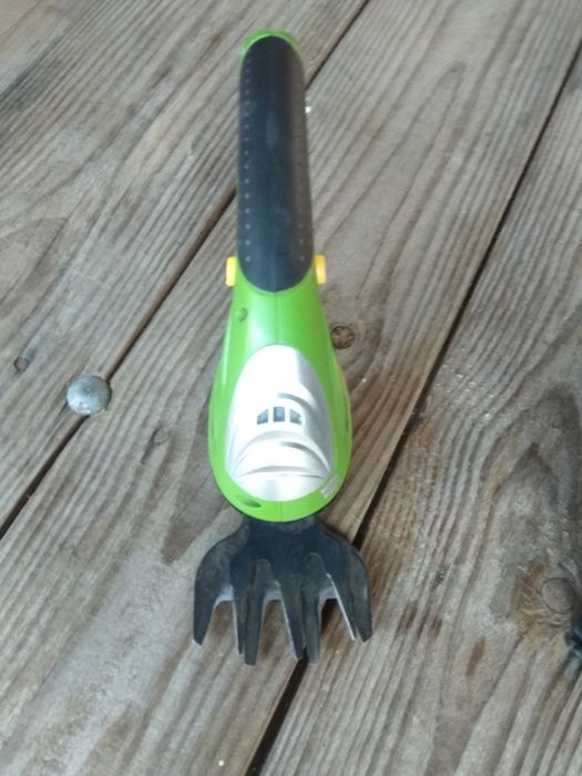 Трімер акумуляторний