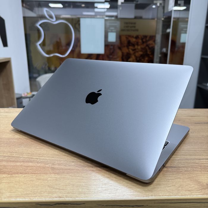 macbook pro 16 2020 - купити ноутбуки - Ціна на OLX.ua