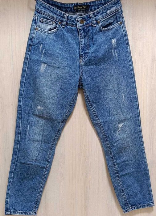 Продам женские джинсы