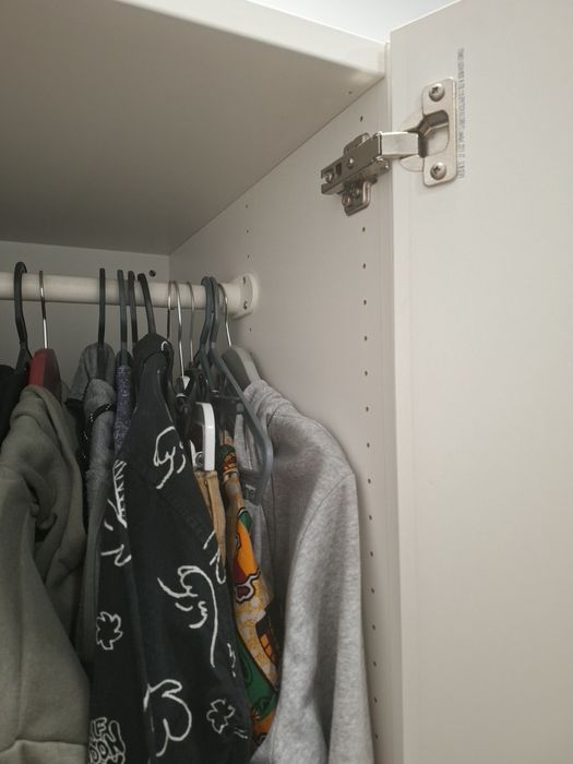 Roupeiro duas portas IKEA