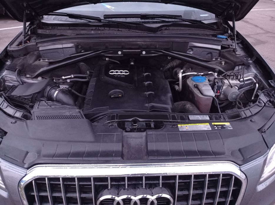 Audi q5 2 л бензин в Україні