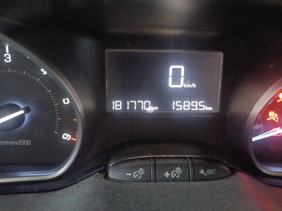 Motor completo PEUGEOT 208