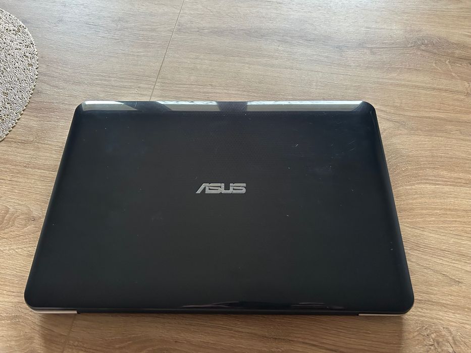 Sprzedam Laptopa Asus A555L i7-4510U z zasilaczem
