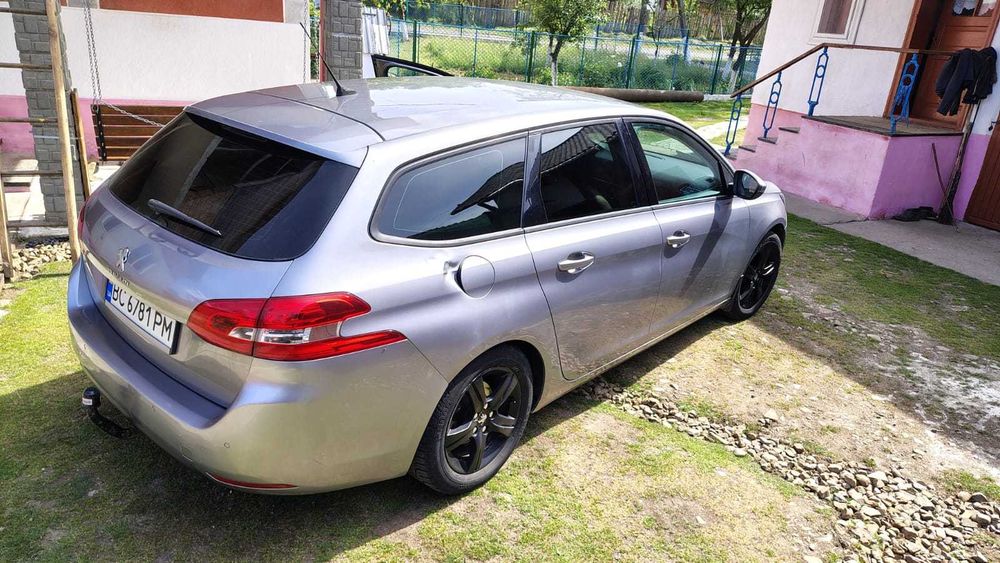 Peugeot 308 SW 2015