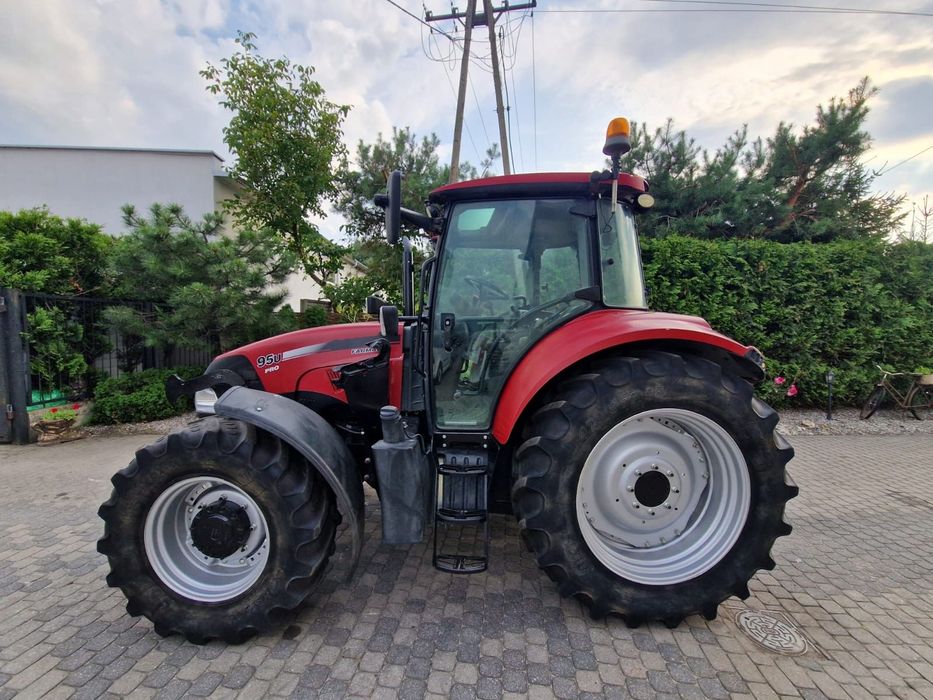 Case IH FARMALL 95U PRO  New Holland Klimatyzacja 5846 MTG Import Ciągnik rolniczy używany