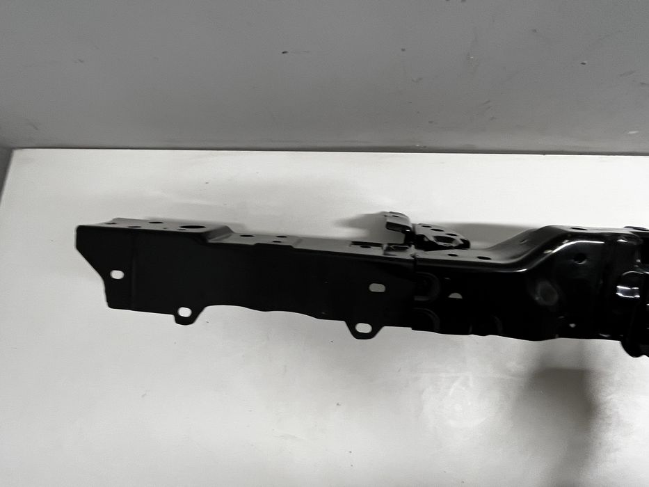 Pas przedni górny/doly TOYOTA RAV4 V 18-