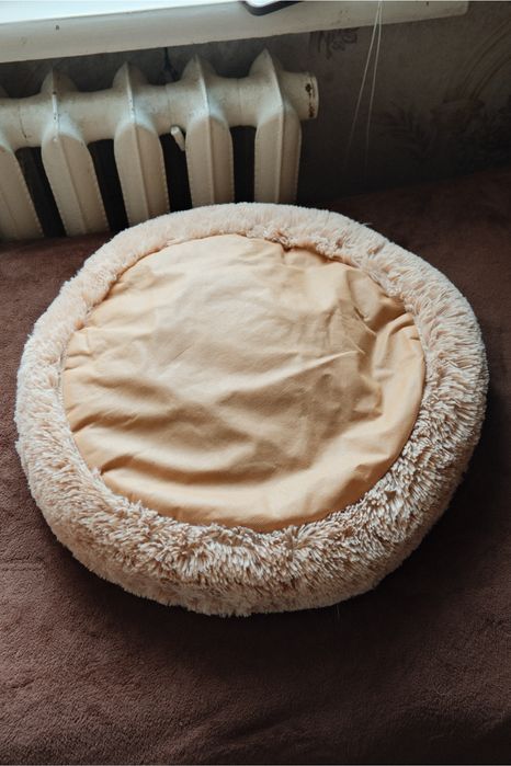 Лежанка для собак/котів