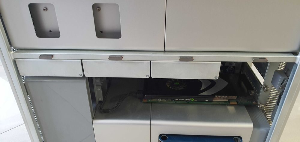Komputer APPLE MAC PRO A1186 2x XEON E5462 4GB RAM