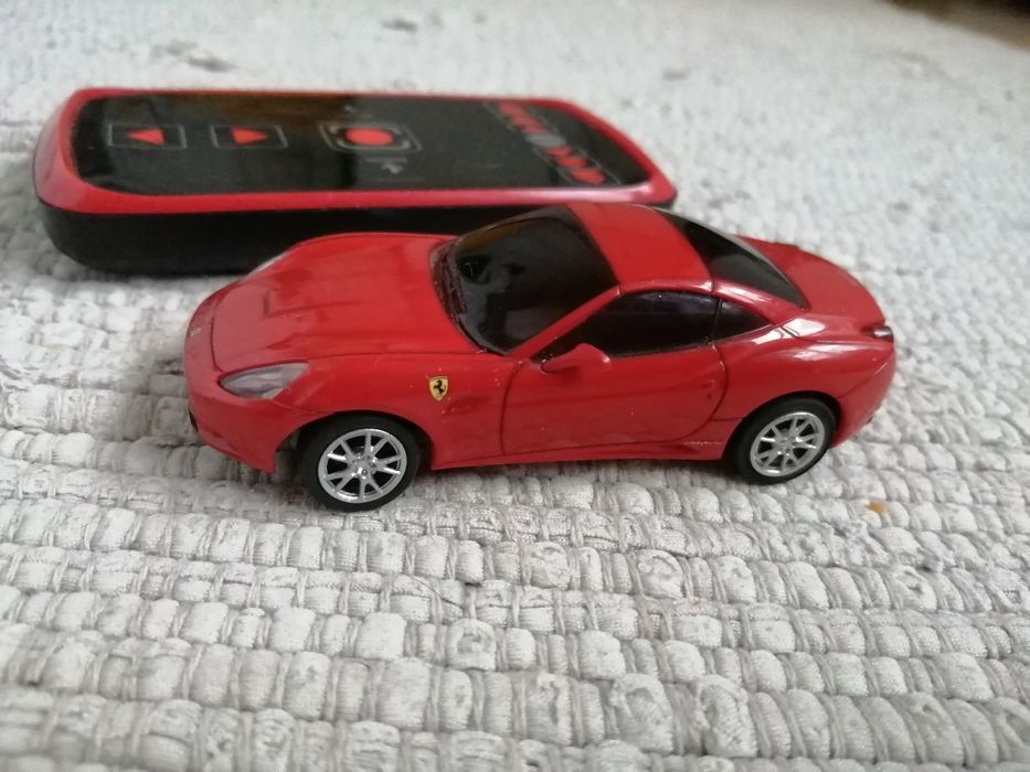 Autko zdalnie sterowane Ferrari