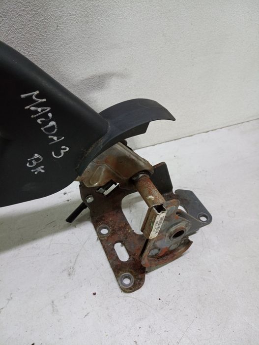 Dźwignia hamulca ręcznego mazda 3bk