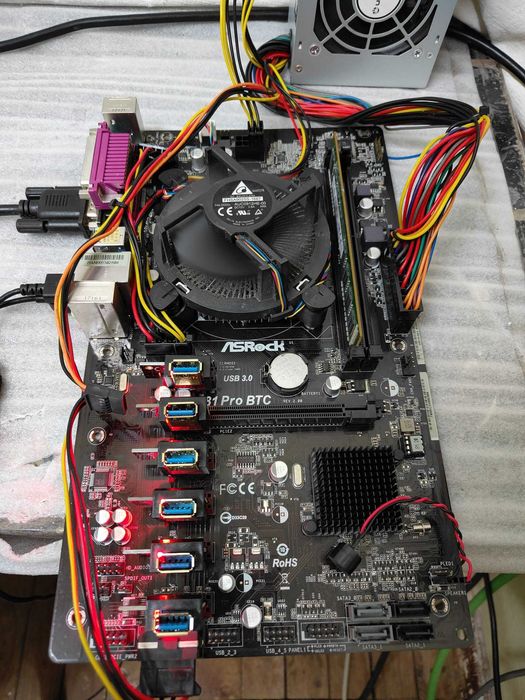 Motherboard Asrock H81 PRO BTC de 6 Slot PCI p/ 6 GPU MIning64729897250307122