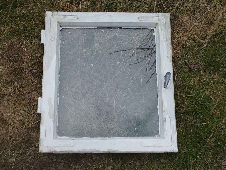 Stare drewniane skrzydła okienne