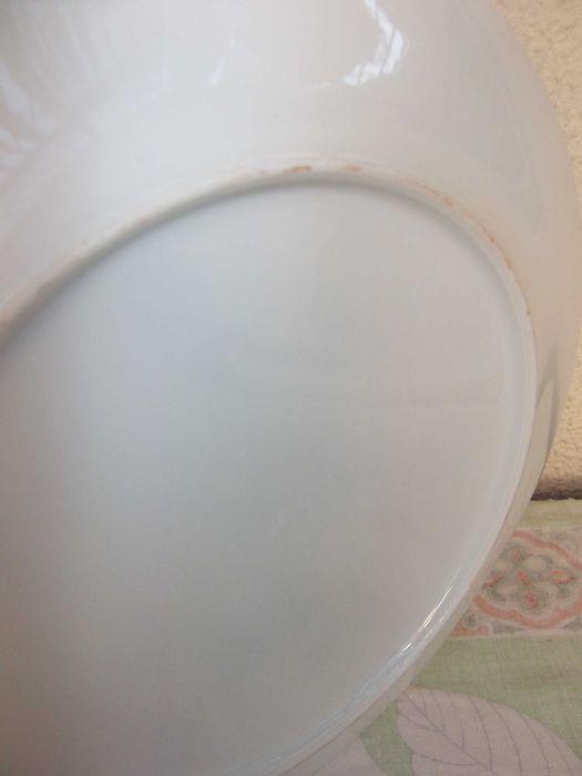 Pratos redondos porcelana flores/Round porcelain plates with flowers