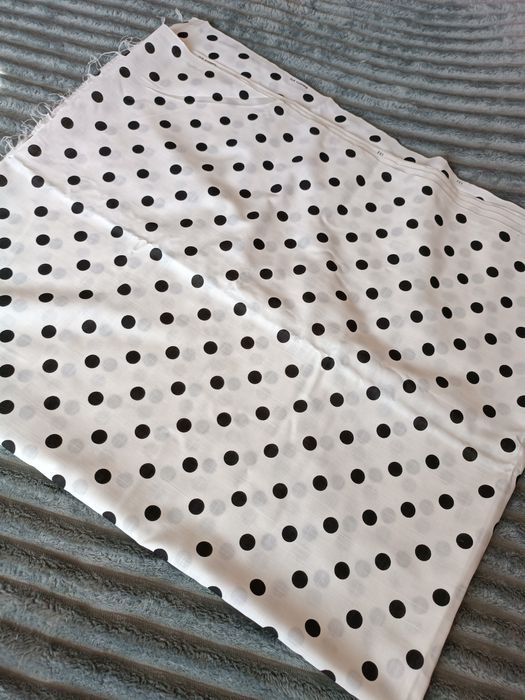 Відрізи тканини для шиття