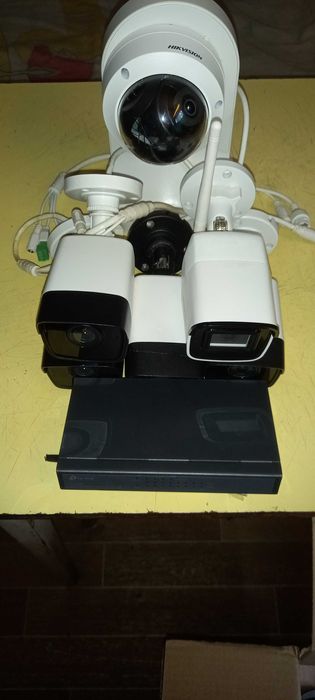 Камери відеоспостереження HIKVISION