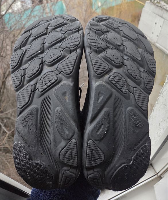 42р Hoka Clifton 9 GoreTex Gtx жіночі кросівки