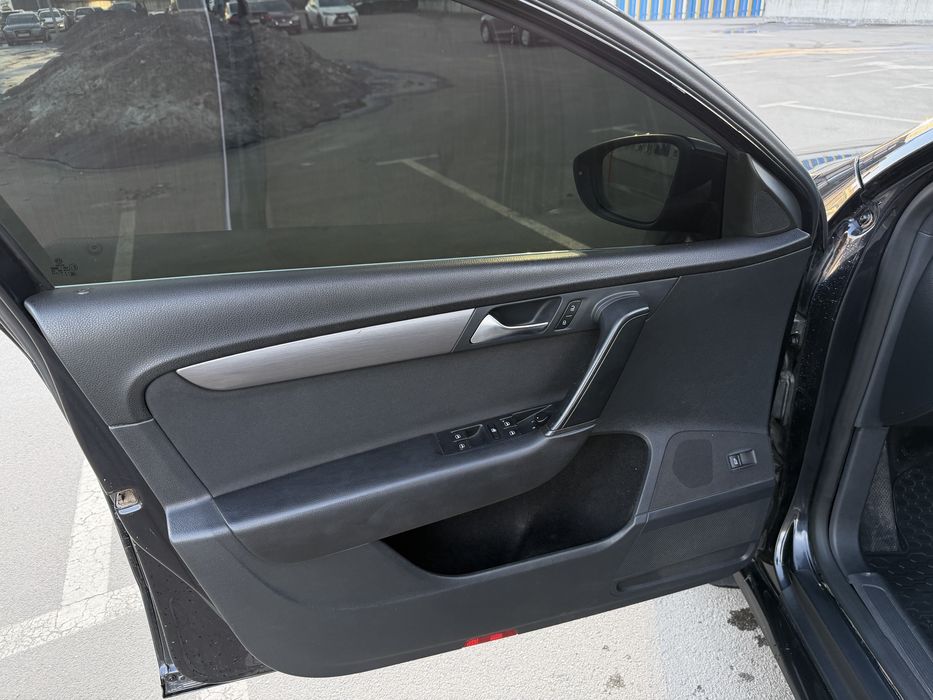 Volkswagen passat b7 2010 1.6 дизель