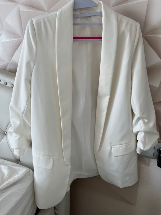 Garnitur śmietankowy rozmiar 40