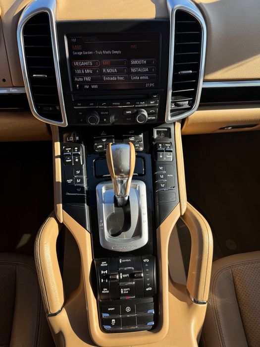 Porsche Cayenne — fotografia 8