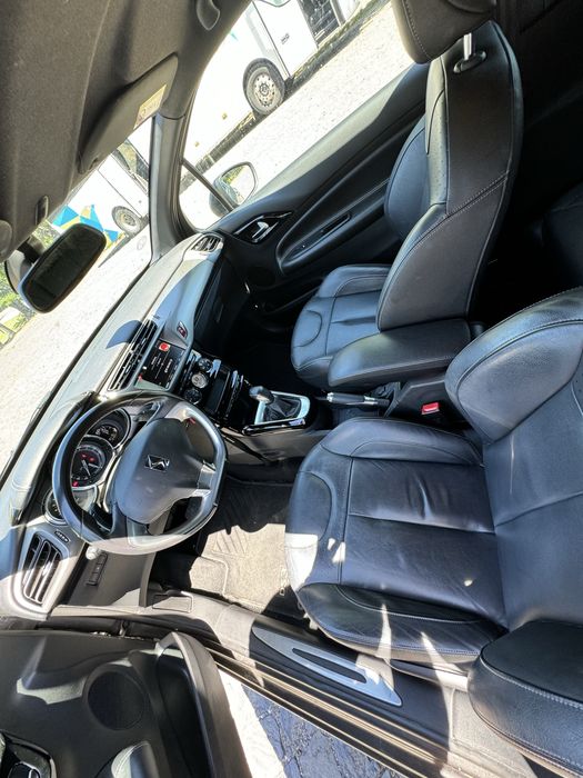 DS3 PureTech 1.2 EAT6 (estofos em pele)