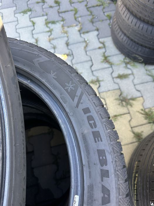 255/45/18 шини у гарному стані