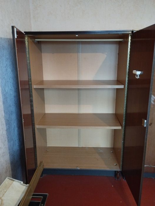 Продаю шафи ,стінка