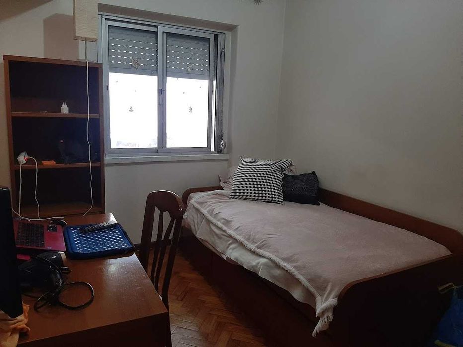 Quarto para alugar em Moscavide