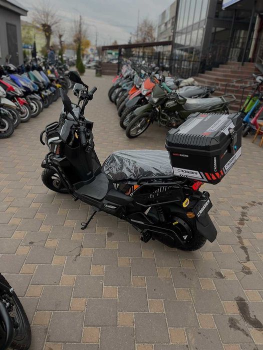 Crosser CR 21 2500W 76.8V 40AH LifePo4 Електро скутер Велоскутер 2026 чорний