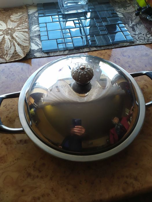 Сковорода 1400 грн