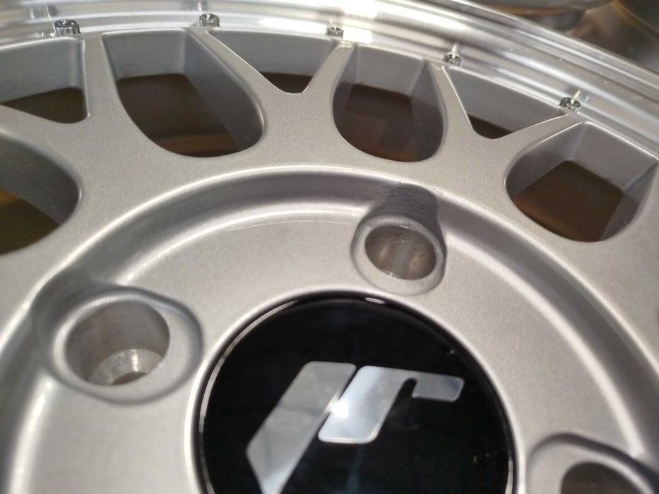 !OUTLET! Felgi Japan Racing JR23 16x7 ET40 4x114,3 Hyper Silver