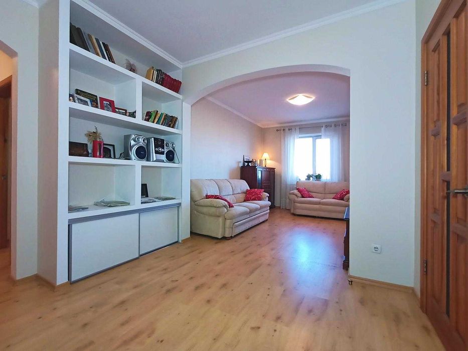 Продаж квартири 75 м2 з ремонтом, меблями, технікою, район Бойова!