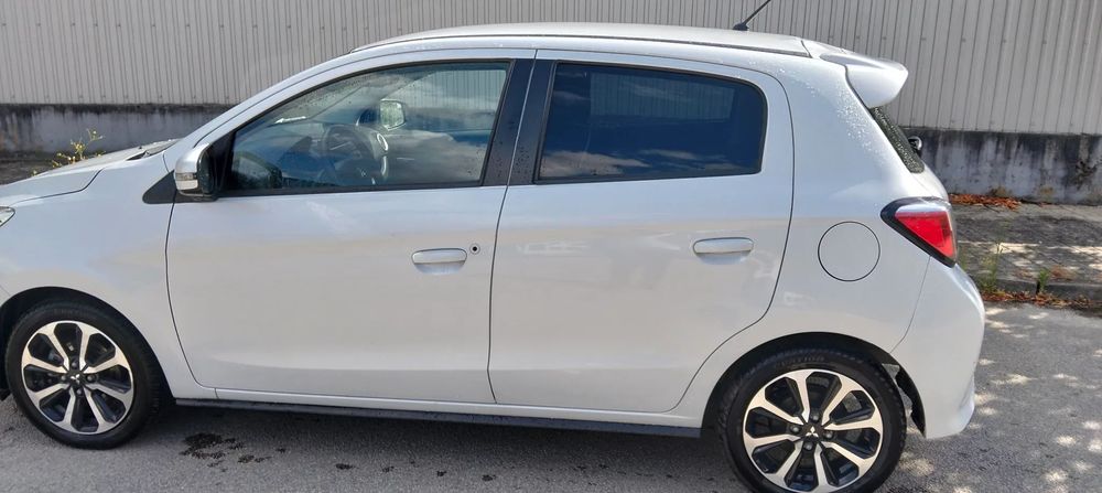 Mitsubishi Space Star 1.2 Intense Connect Edition
