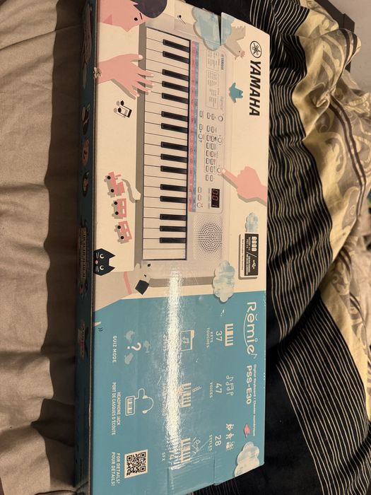 Keyboard YAMAHA PSS-E30