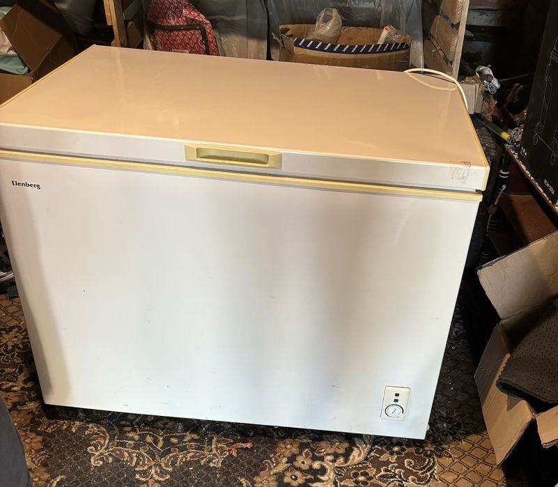 Морозильна камера , ларь, скриня 300 л