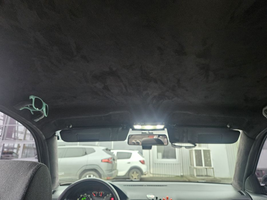 Продам шкоду тур 1.8 газ бензин