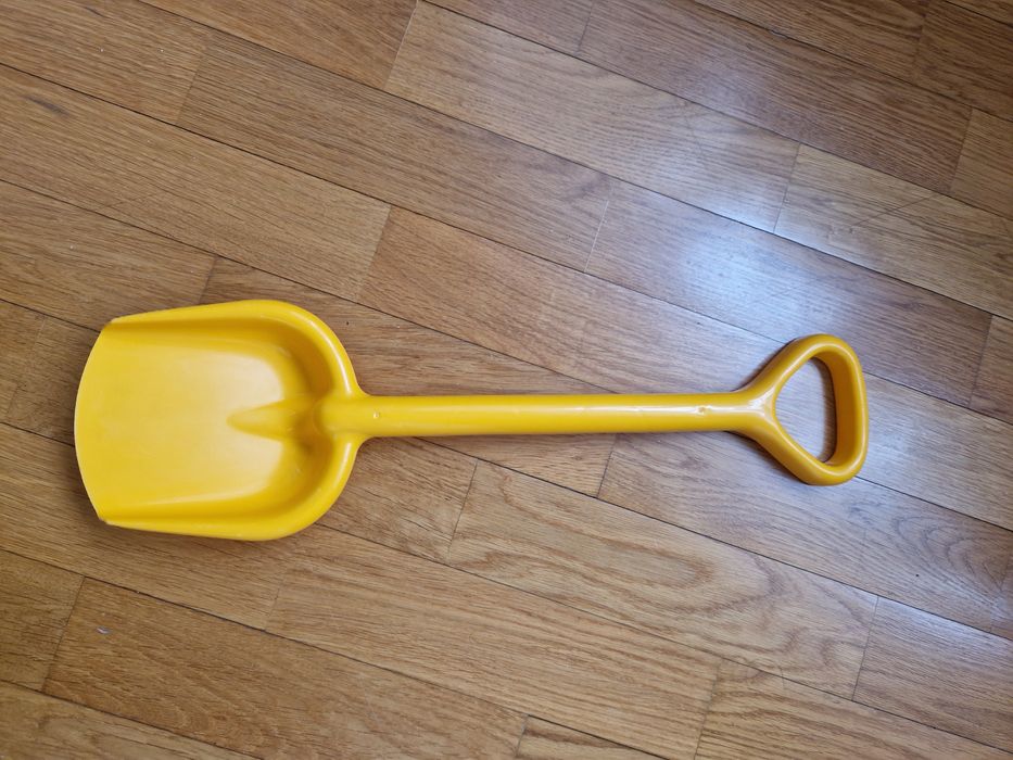 Лопатка пластик для піску велика