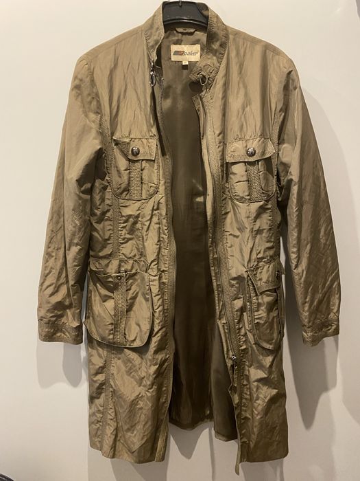 Płaszcz damski wiosenny