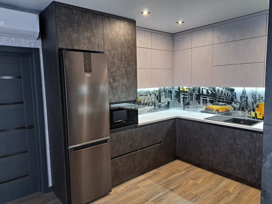 Окремий будинок на Макарова.