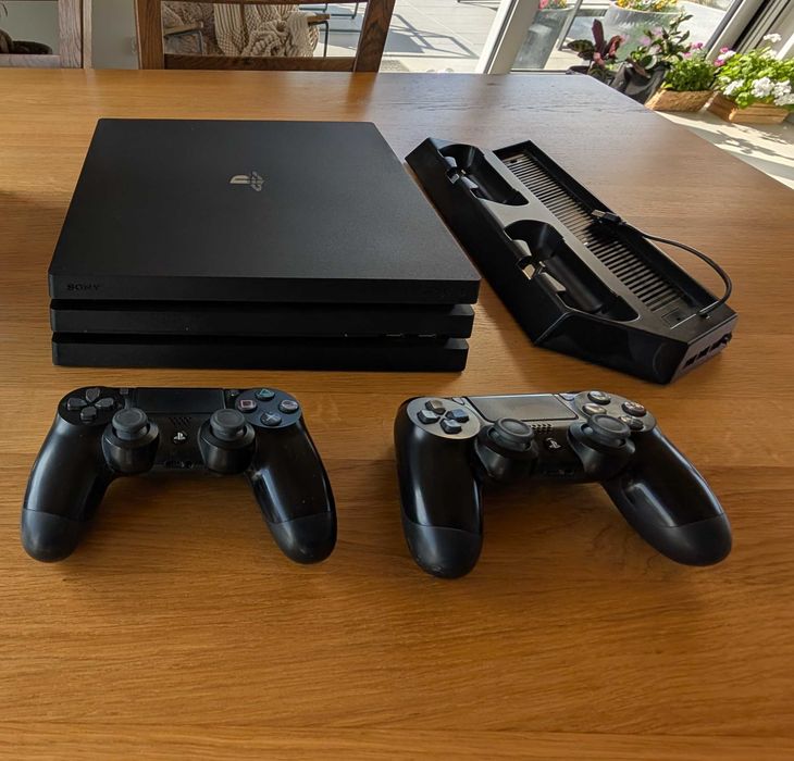 PlayStation 4 PRO