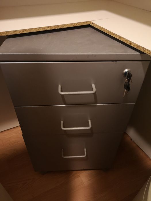 Módulo arquivo com rodas