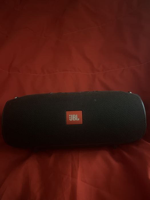 Jbl xtreme semi nova