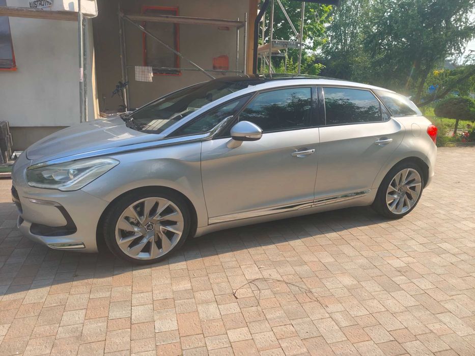Citroen DS5 Najbogatsza wersja 2013 2.0TDI 163