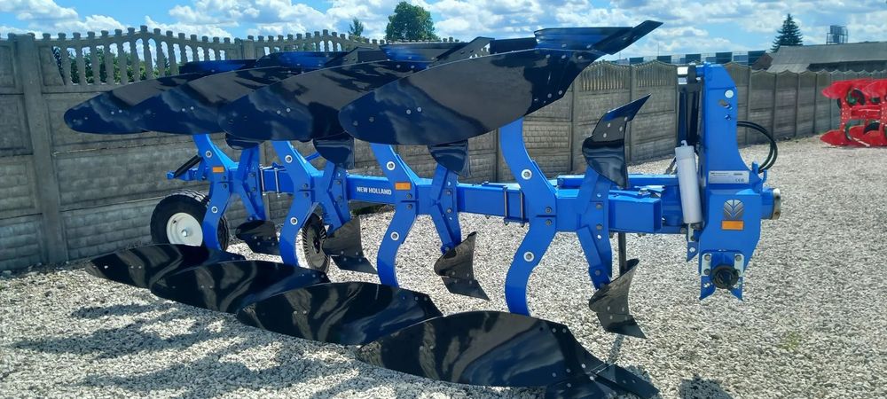 New Holland Pług obracalny model PLS4  Pług obracalny 4-skibowy New Holland PLS4 OVERUM